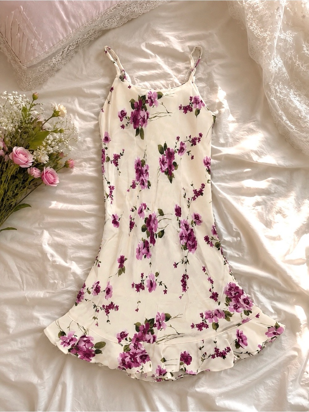 vintage white/cream floral mini dress with purple flowers